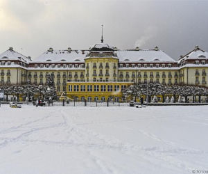 Zima 2021 w Sopocie. Kurort pod grubą warstwą śniegu 11.02.2021 r.