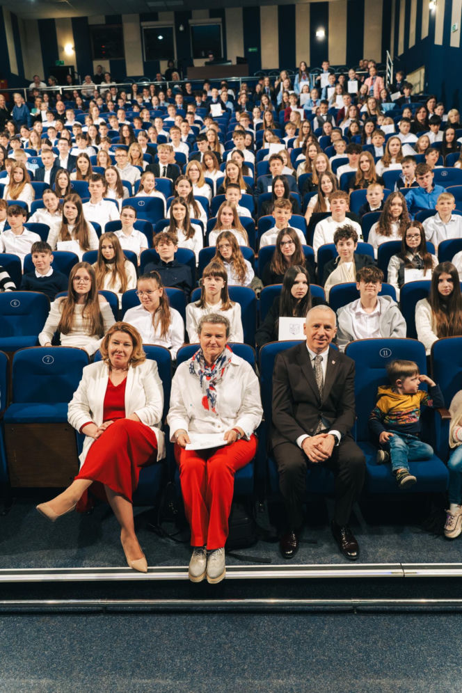 Najzdolniejsi uczniowie odebrali stypendia Prezydenta Miasta Siedlce