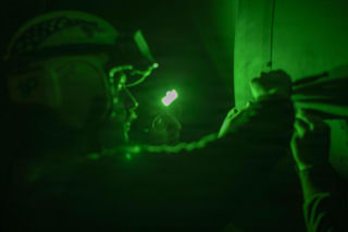 USS Abraham Lincoln na Morzu Arabskim. Tyrania dystansu jako granica amerykańskiej projekcji siły