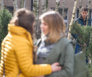 Na Wspólnej 2310, Ola (Marta Wierzbicka), Klaudia (Julia Trembecka), Błażej (Jakub Świderski)