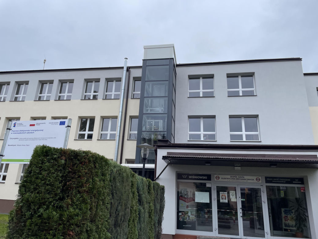 Udogodnienia dla niepełnosprawnych w Zespole Szkół Elektryczno - Mechanicznych w Nowym Sączu