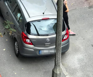 Altanka śmieciowa przy ul. Świętosławskiej 7