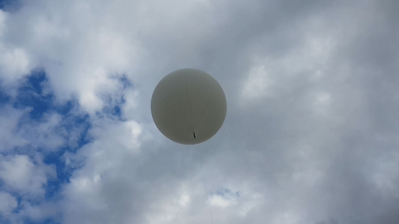 Start balonów stratosferycznych w misję KOSMOS