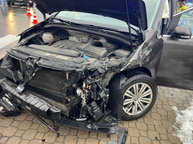 Wypadek na Maczka w Warszawie. Trzy osoby w szpitalu, ogromne utrudnienia w kierunku centrum.