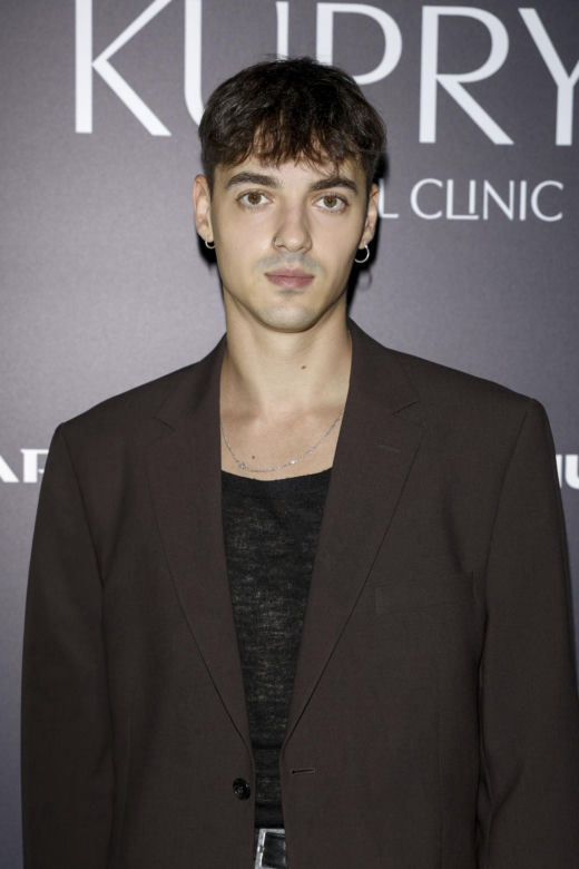 Radek Pestka wygrał Top Model w siwych włosach. Dziś ma 30 lat i jest nie do poznania