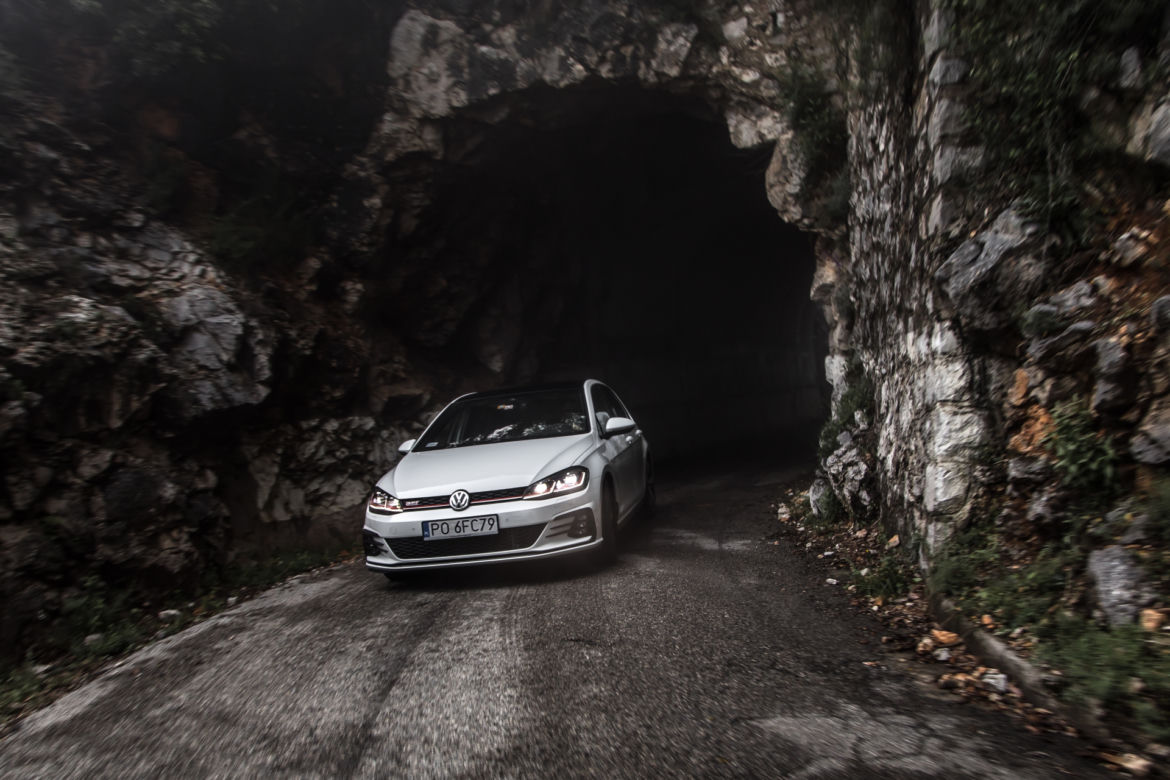 Volkswagen Golf GTI 2.0 TSI 245 KM