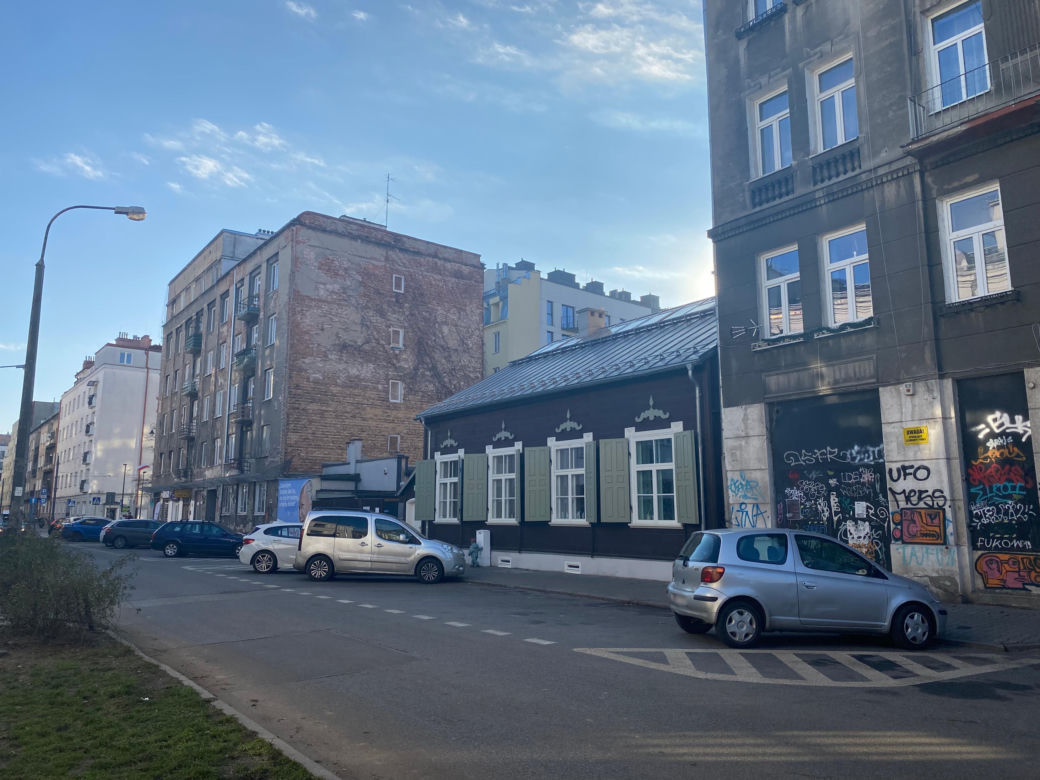 Drewniany dom przy ul. Środkowej 9 na Pradze-Północ