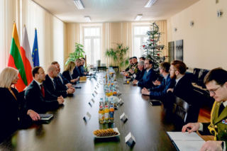Litwa stawia na polską produkty. Czy Piorun rozświetli niebo nad Bałtykiem?