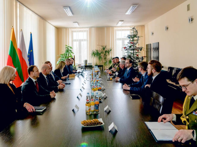 Litwa stawia na polską produkty. Czy Piorun rozświetli niebo nad Bałtykiem?