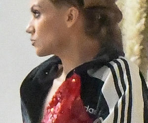 Agnieszka Kaczorowska w wałkach na głowie. Tak szykowała się na ramówkę TVP