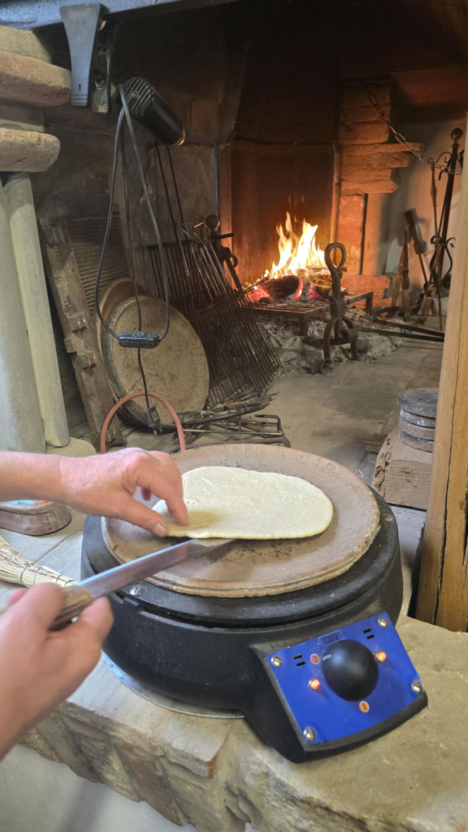 Piadina romagnola - duma regionu Emilia-Romania. Spotkanie z włoską tradycją w wiosce Montetiffi