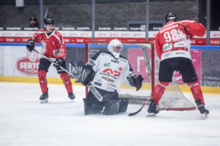 Hokej z Gwiazdami w Tychach dla WOŚP. Na lodowisku gwiezdna konstelacja