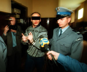 Terroryzował Warszawę. Z nienawiści zabił pięć kobiet. Łomiarz znowu wychodzi na wolność