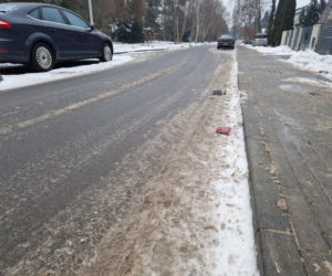 Trudna sytuacja pogodowa w Polsce. Szklanka na drogach to nie wszystko