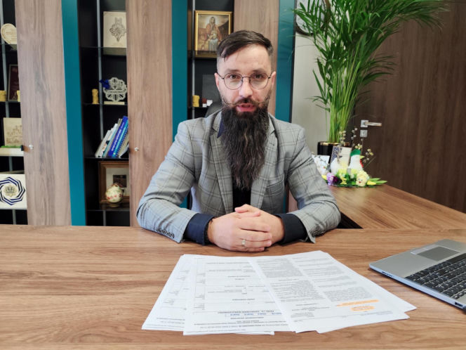 Spór o działkę w Łostówce