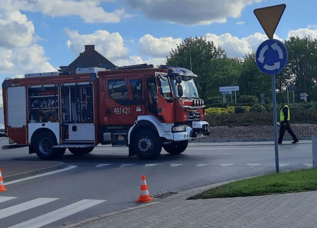 Tir ciągnął za sobą kobietę! Makabryczny wypadek w Mrągowie [ZDJĘCIA].