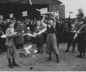 Pokaz modeli samolotów w Katowicach (1937 r.)