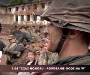 Pytanie na śniadanie na planie 7 sezonu Czasu honoru. Magdalena Różczka, Maciej Zakościelny