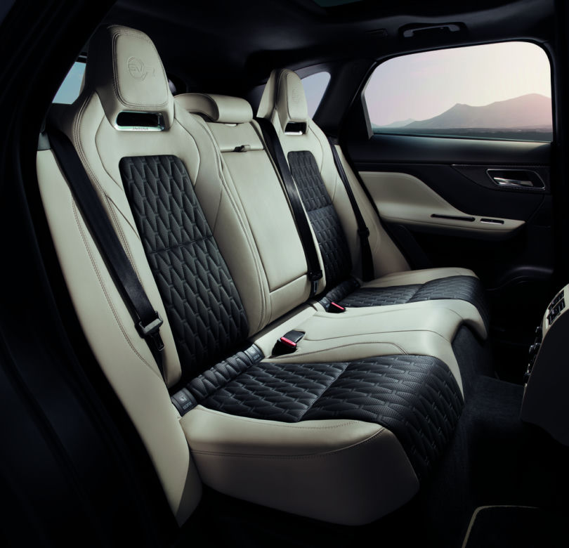 Jaguar F-Pace SVR
