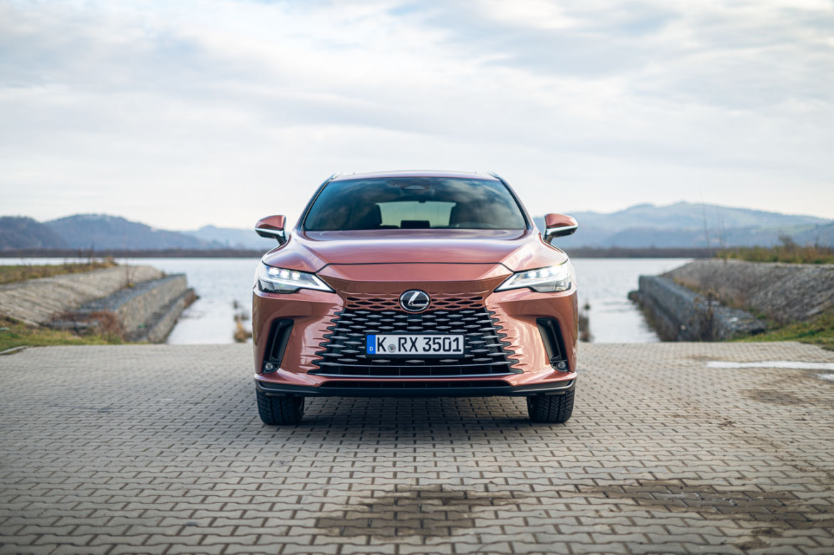 Lexus RX 5. generacji (2023)