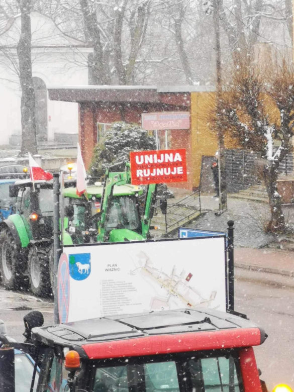 „Zostaliśmy zmuszeni wyjechać na ulice”. Rolnicy protestują w powiecie bialskim
