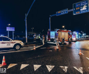 Zabrze: Pijany kierowca z Ukrainy dachował na rondzie Sybiraków. Miał ponad 2 promile!