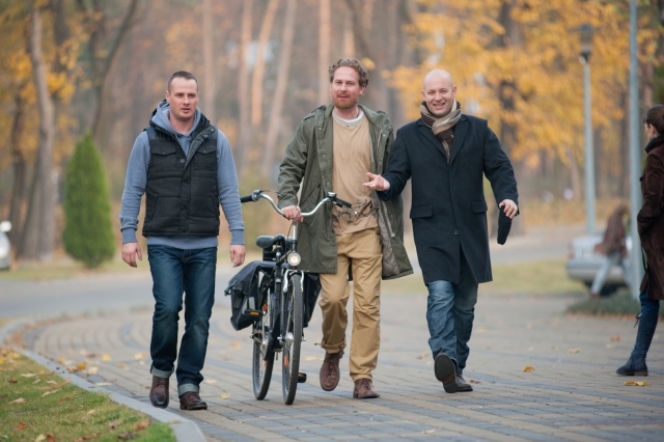 LEKARZE odc. 2. Maks Keller (Paweł Małaszyński), Jivan (Marcin Perchuć), Piotr Wanat (Szymon Bobrowski)