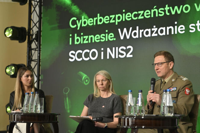 Konferencja Portalu Obronnego „Odporność cyfrowa i informacyjna Polski. Wyzwania w dobie wojny hybrydowej". Drugi panel