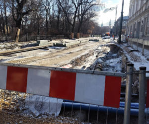 Koszmar w Krakowie. Remont torowiska na Piłsudskiego potrwa do połowy 2026 roku! Mieszkańcy tracą cierpliwość