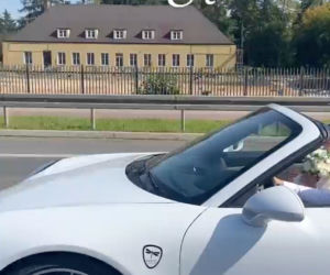 Julia Królikowska pojechała do ślubu Porsche 911 Turbo S Cabriolet
