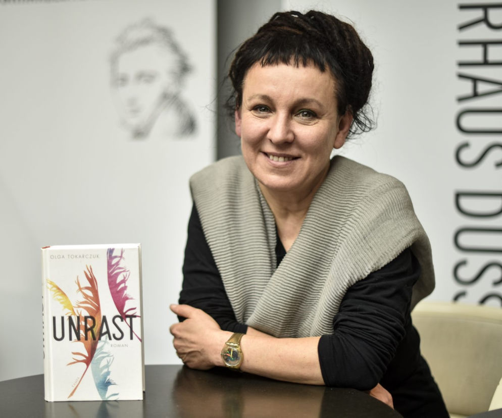 Olga Tokarczuk. Noblistka wychowała się w zespole pieśni i tańca