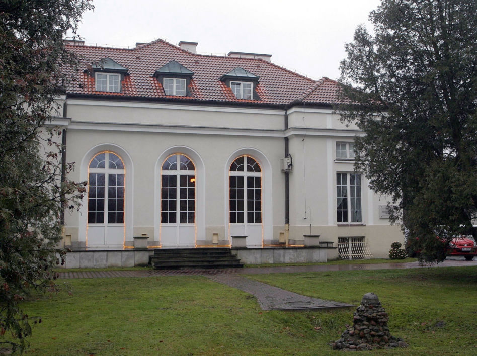 Skandal w Domu Aktora w Skolimowie. Żona artysty oskarża. Brud, bałagan, brak szacunku