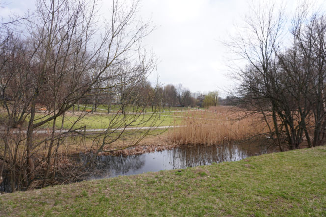 Kładka w Parku Skaryszewskim nieczynna od 2022 roku