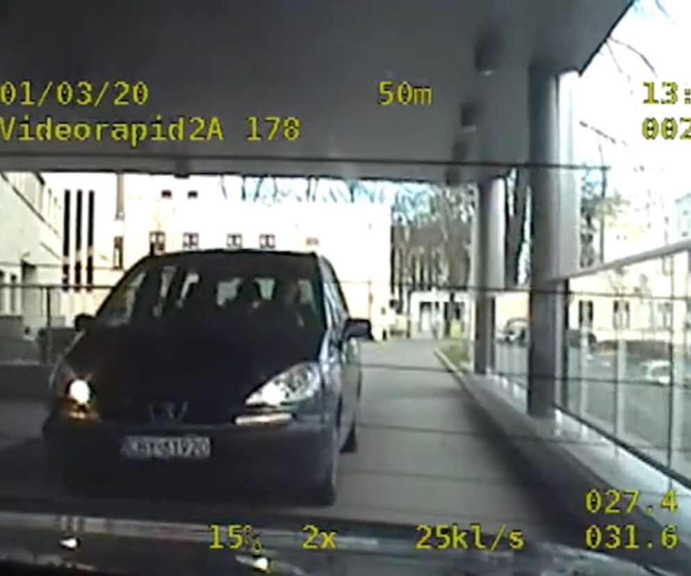 Życie 12-latki było zagrożone. Na pomoc natychmiast ruszyła policja