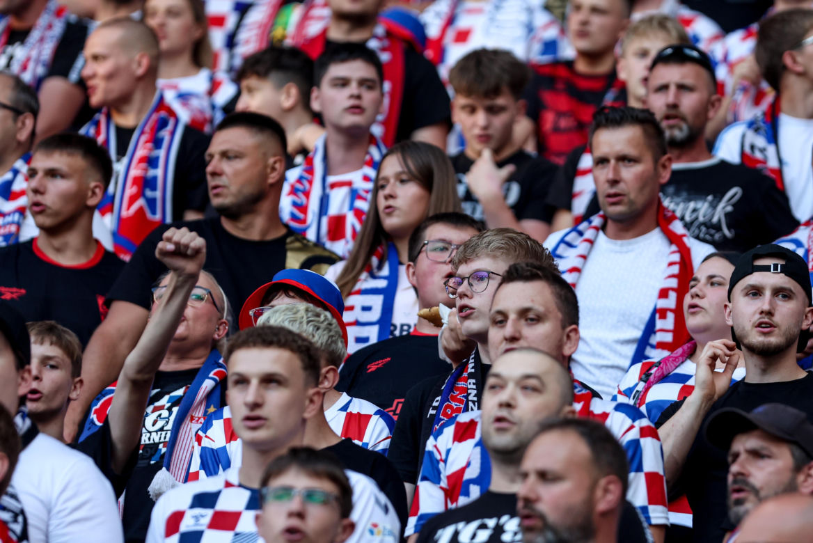 Zobaczcie zdjęcia kibiców z meczu Górnik - Fenerbahce i krótkie podsumowanie środowego spotkania na se.pl