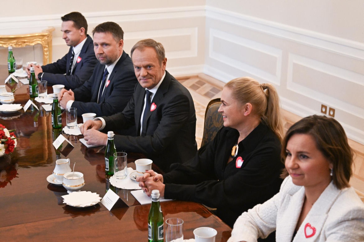 Donald Tusk opuścił Pałac Prezydencki. Wymowny gest 