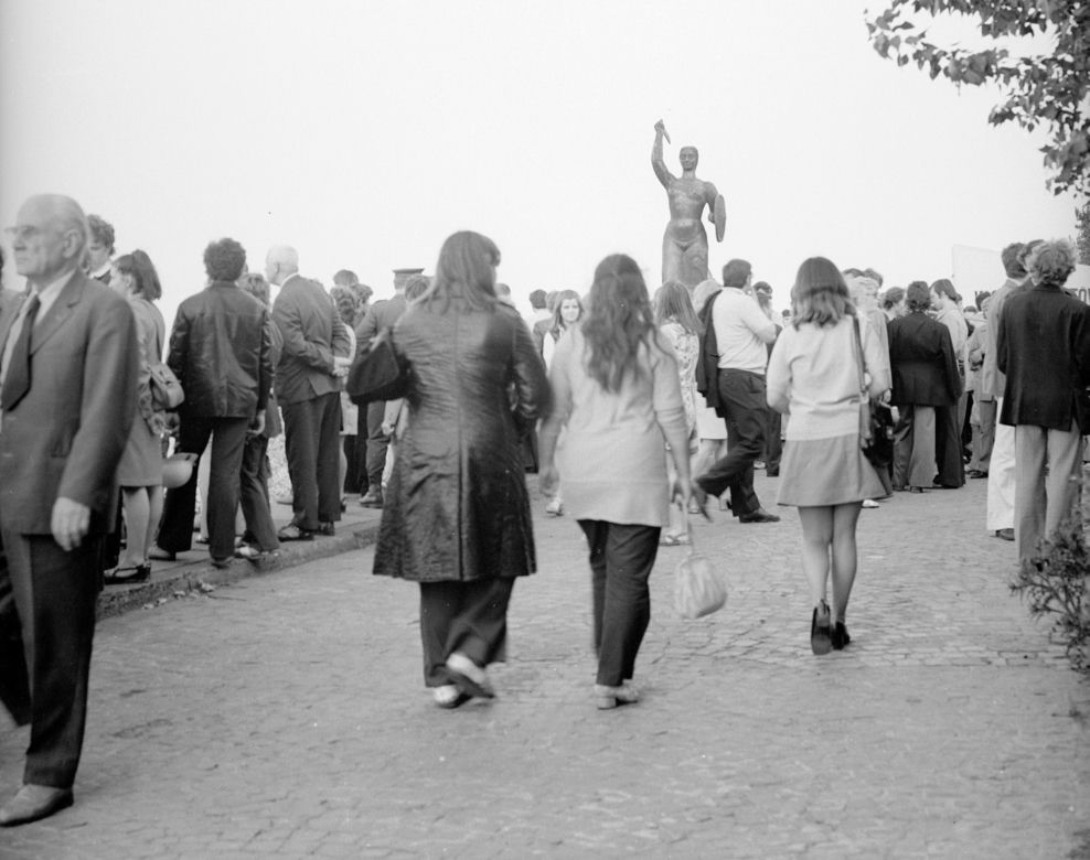 Wolna sobota w parku - zdjęcie z lat 70. XX 