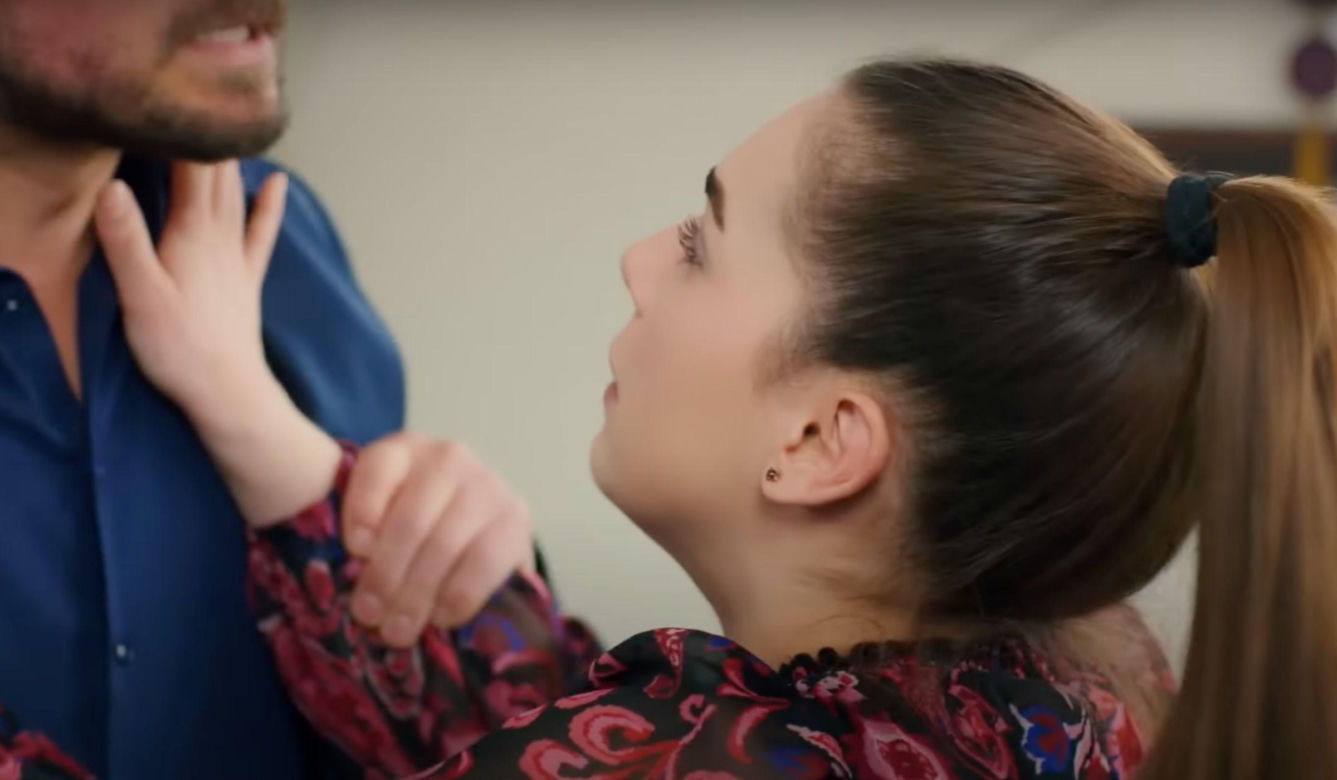 Sila postanowi wyznać Kuzeyowi prawdę i nagra dla niego specjalny filmik, ale Cavidan zdoła usunąć go z komputera.