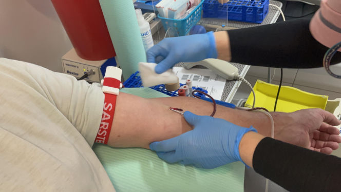 Tajemnicze badania w krakowskim szpitalu. Lekarka bez zgody pacjentów pobierała krew?