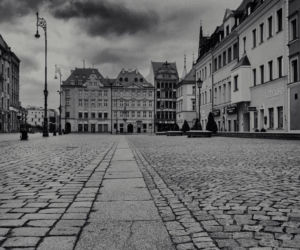Wrocław w czasie epidemii - opustoszałe centrum miasta