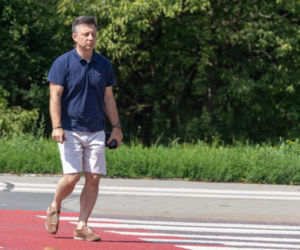Michał Dworczyk skrócił spodnie za 100 zł