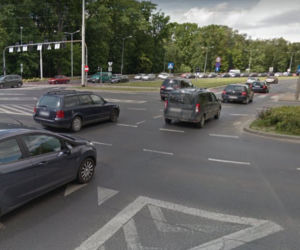 skrzyżowanie ul. Milenijnej i ul. Popowickiej