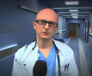 Lekarze po godzinach odc. 1. Łukasz Wielecki (Marcin Tyrol)