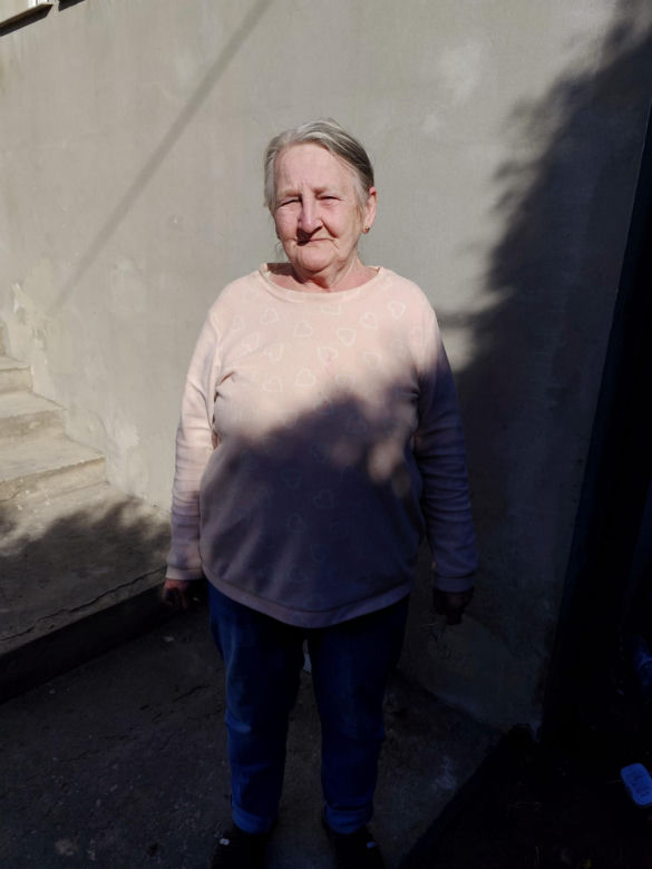 Sąsiedzi o Piotrze C., który zabił matkę: "Kosił jej trawę, rąbał drewno, woził na zakupy"