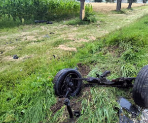 Wypadek seata na DK 65 pomiędzy Mońkami a Knyszynem