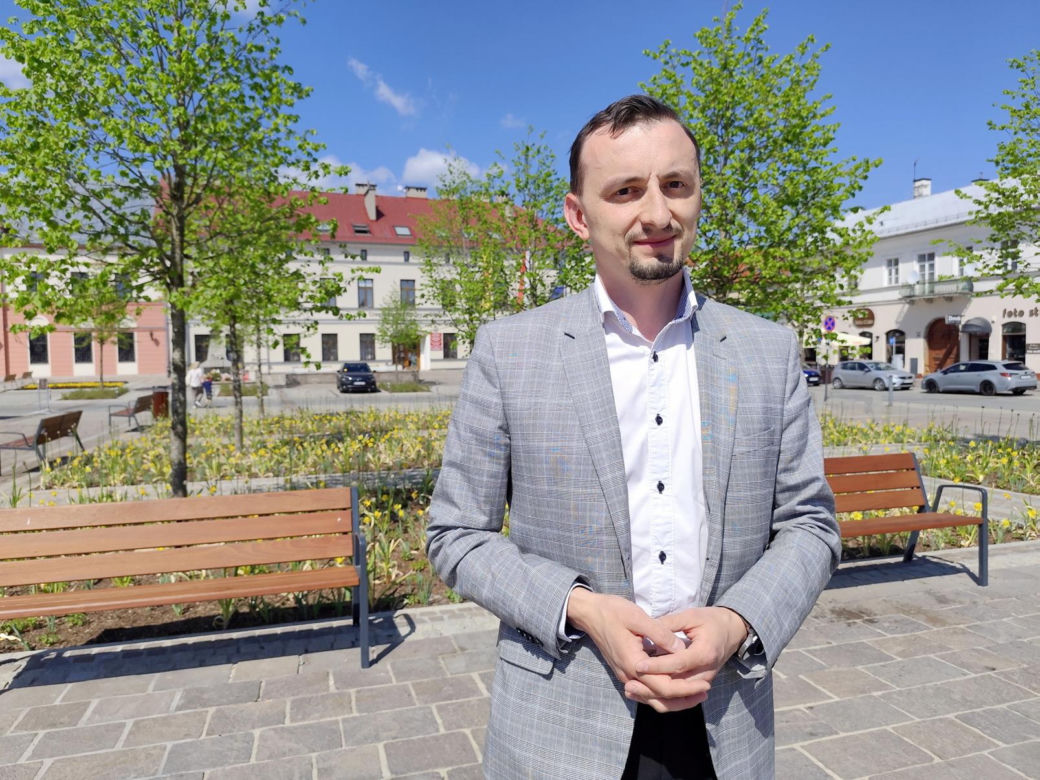 Wstyd i żenada w Olkuszu. Zamknęli mieszkańcom drogę