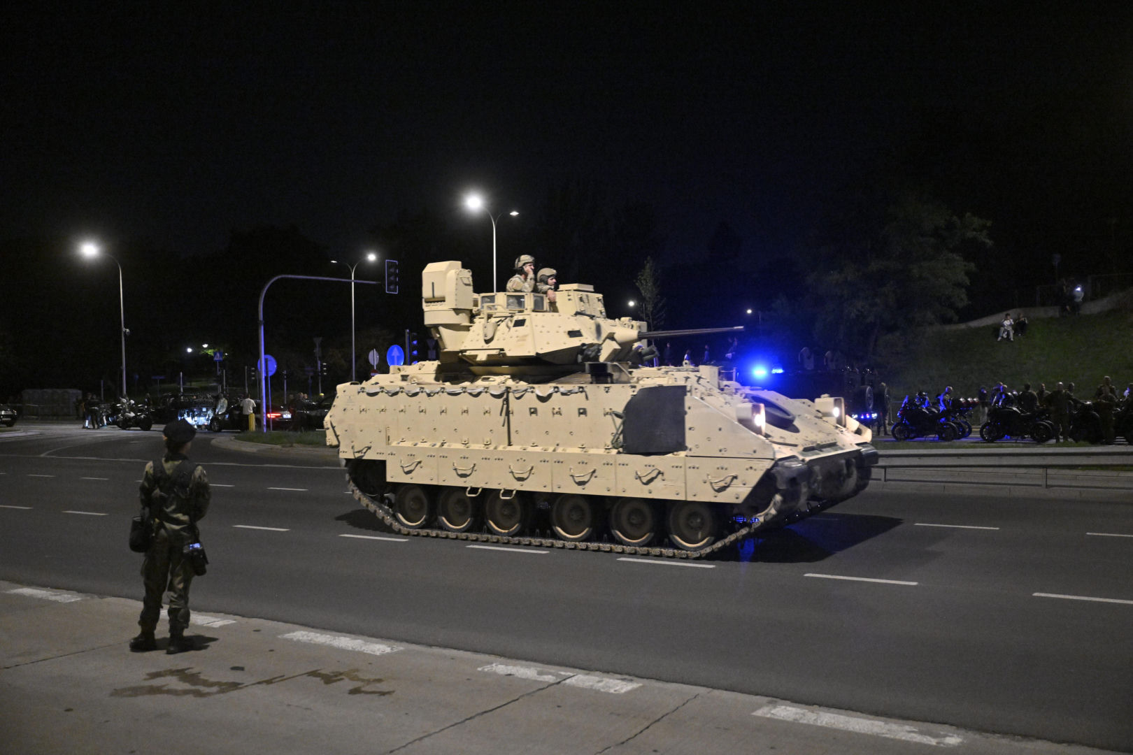 Nocna próba defilady wojskowej w Warszawie 2
