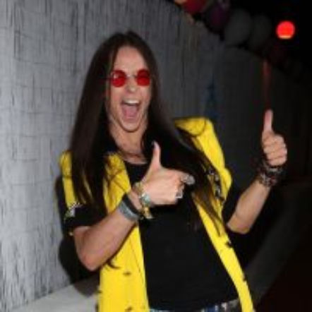 Eurowizja 2016: Michał Szpak - Color Of Your Life! To piosenka na 61. Konkurs Piosenki Eurowizji  – informacje, premiery teledysków – ESKA.pl