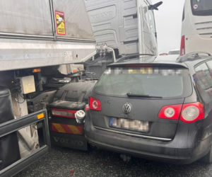 Karambol na autostradzie A4. Zderzyło się 7 samochodów