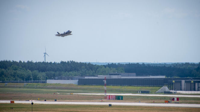 Ważny wysłannik USA przyjedzie do Polski. Powód? Przejęcie samolotów F-35 "Husarz"